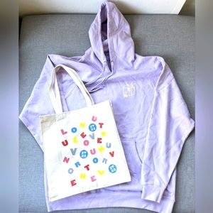 Purple hoodie and a nice bag to store alot of personal thing